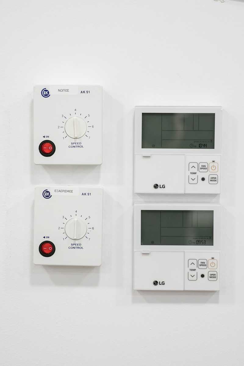 A delicious waffle and a cafe by the pool on our hotel