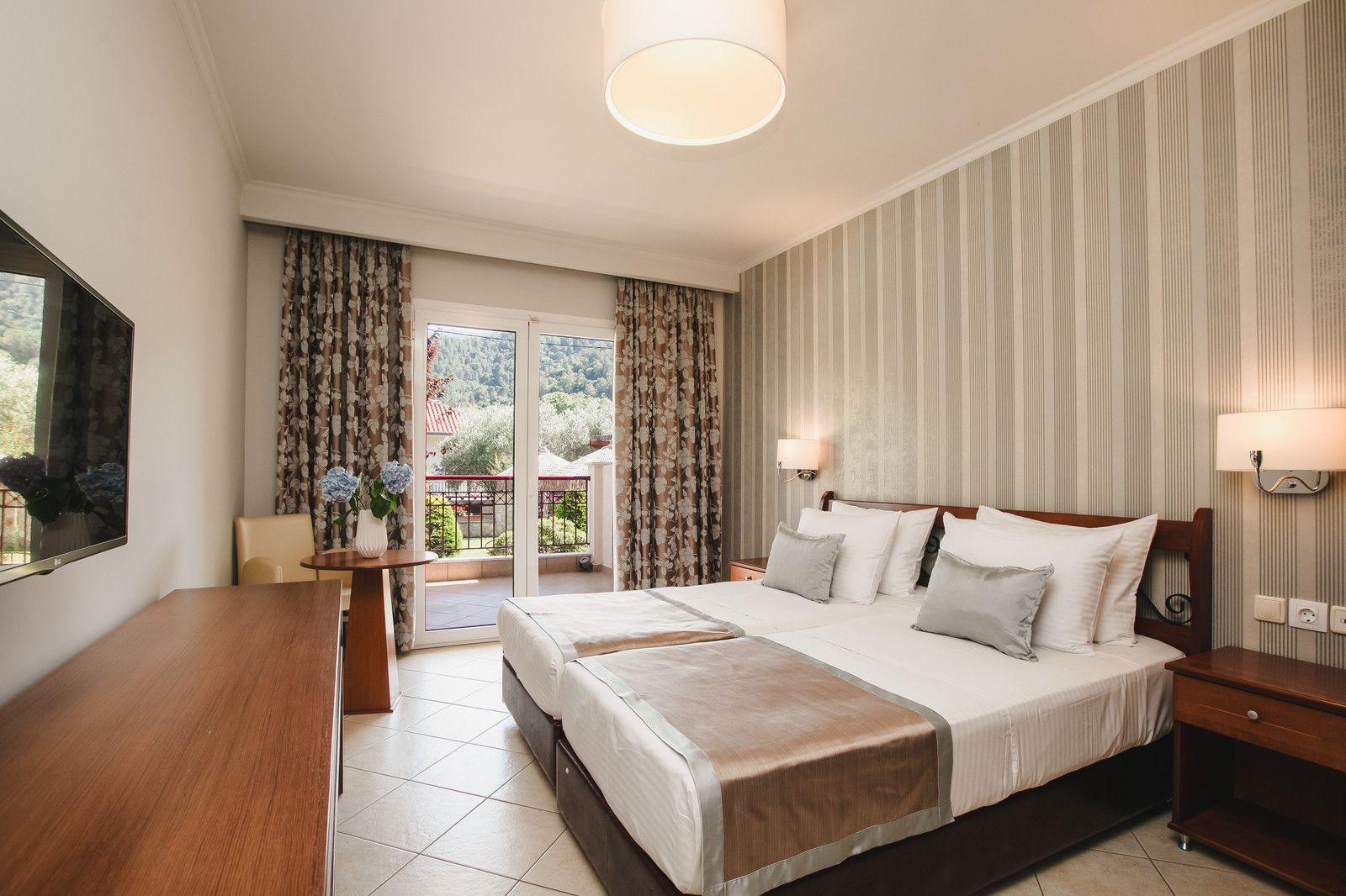 Standard Double image